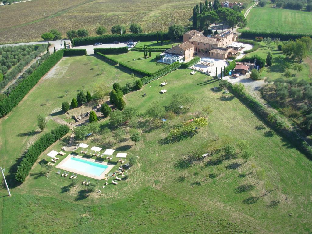 Agriturismo Le Torri Di Porsenna Villa Petrignano Del Lago Exterior photo