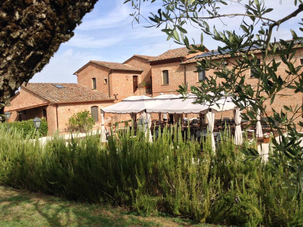 Agriturismo Le Torri Di Porsenna Villa Petrignano Del Lago Exterior photo