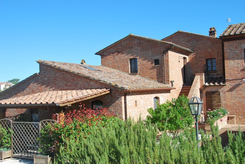 Agriturismo Le Torri Di Porsenna Villa Petrignano Del Lago Exterior photo