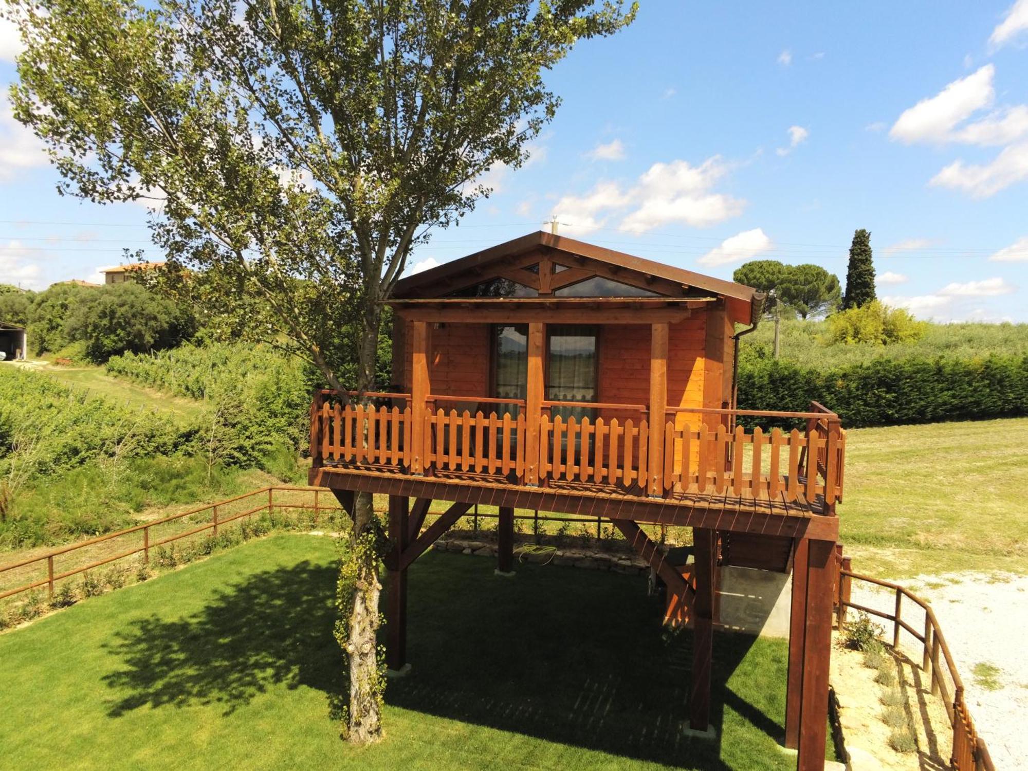 Agriturismo Le Torri Di Porsenna Villa Petrignano Del Lago Exterior photo