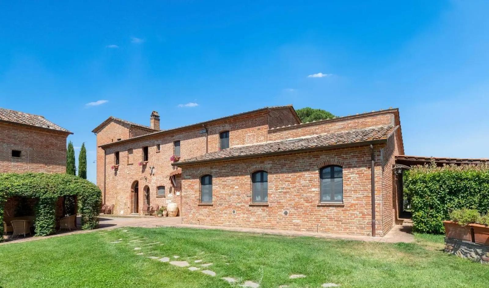 Agriturismo Le Torri Di Porsenna Villa Petrignano Del Lago Exterior photo